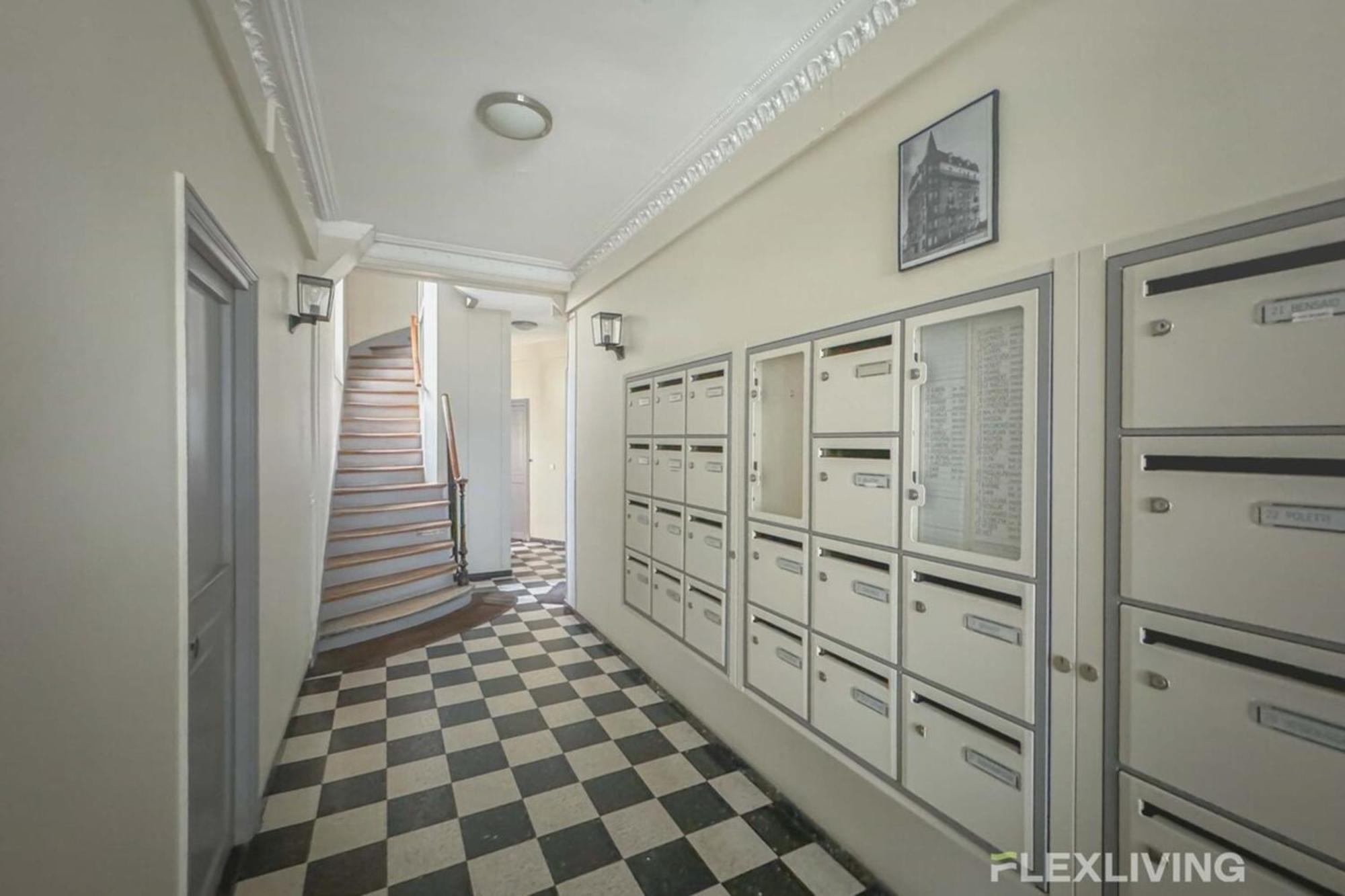 Flexliving - - Lindet